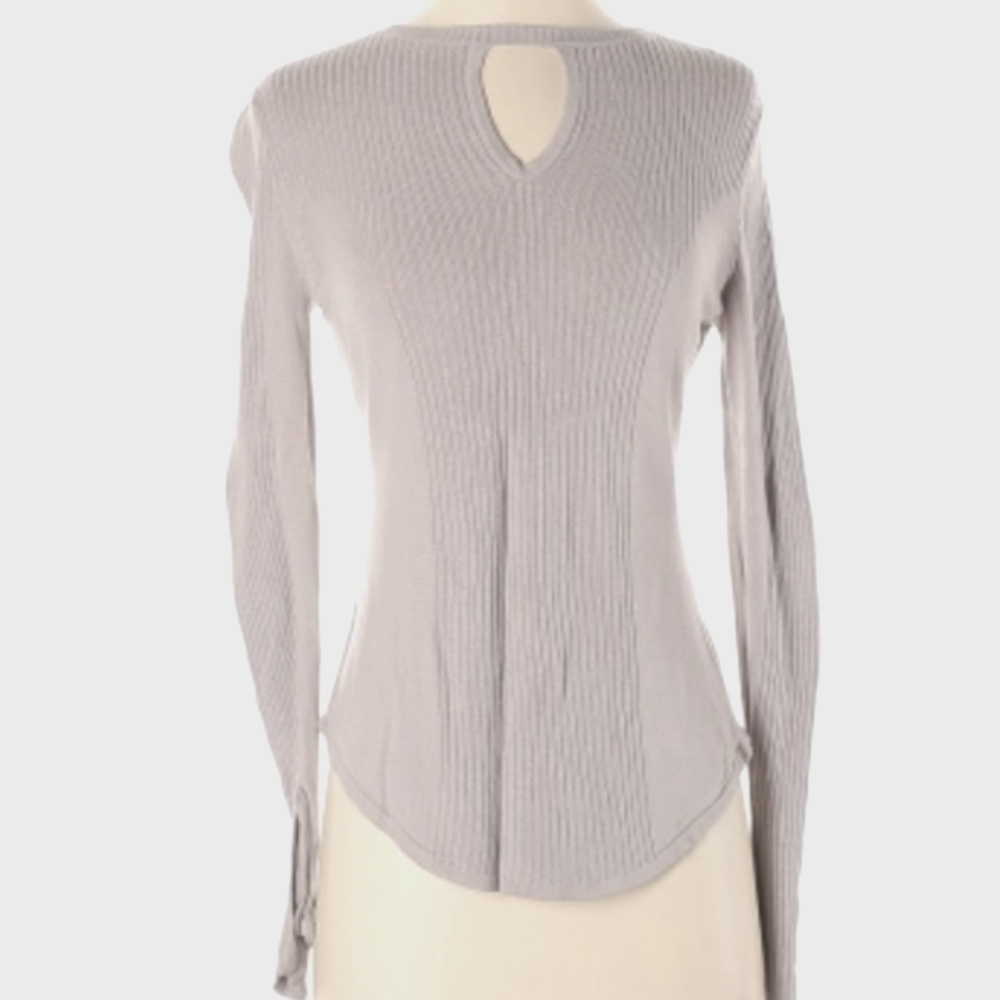August 1 eight long sleeve top